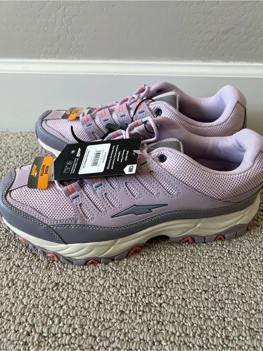 Avia Women's Elevate Athletic Sneakers size 12w NWT $20